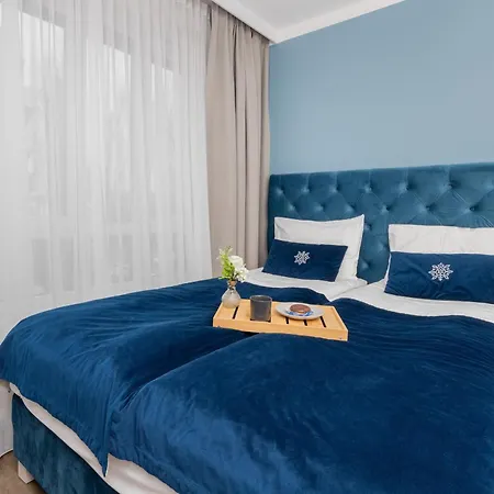 Apartman Bright Blue Studio In With Free Access To The Gym By Renters